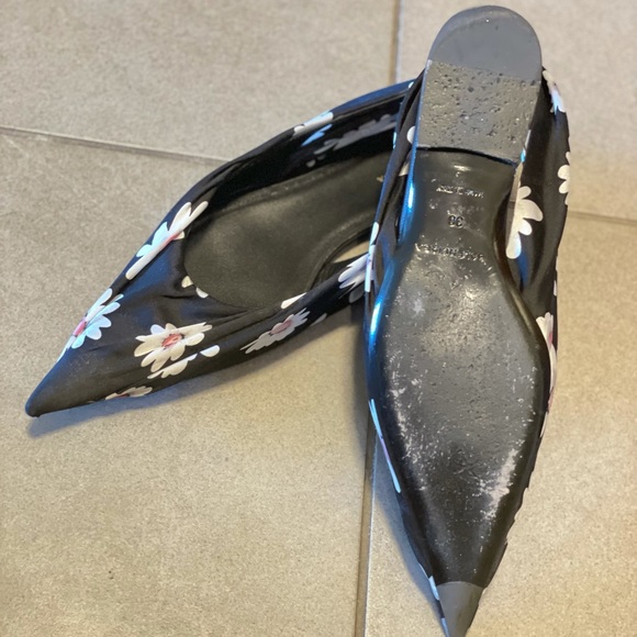 COPY - SALE- 9.9 new Balenciaga flats- low price - Picture 2 of 5